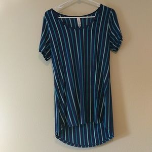 Lularoe classic t size small